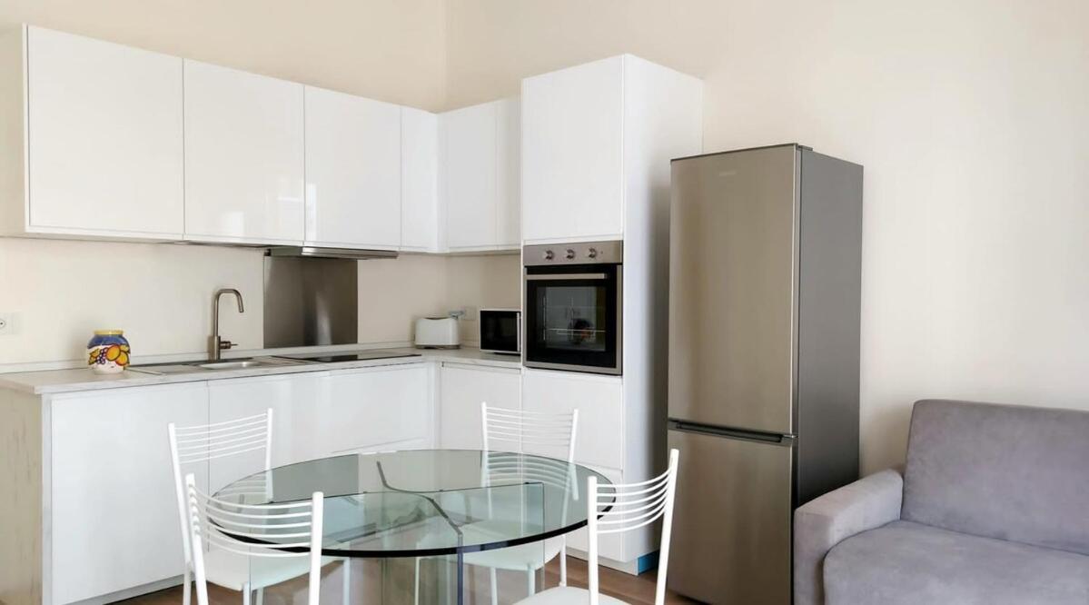 Center With Terrace * Milan