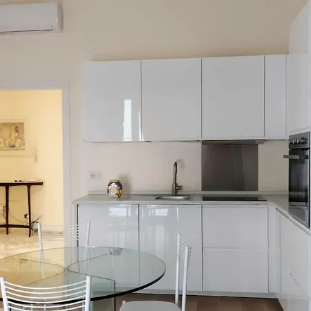 City Center Apartment With Terrace Milan Exterior photo