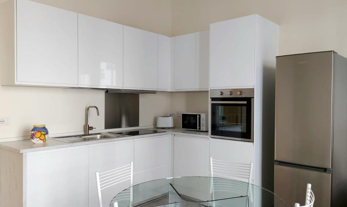 Apartment Center With Terrace
